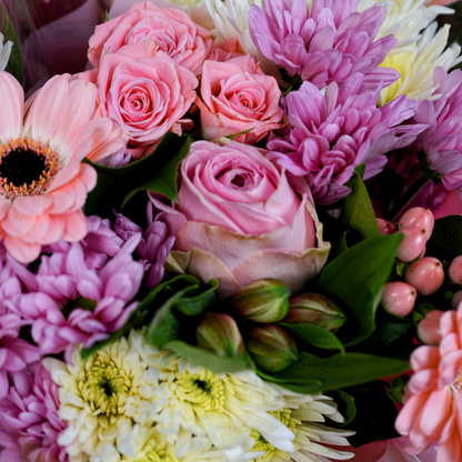 10 Stem Pink Bouquet (10 Bunches)