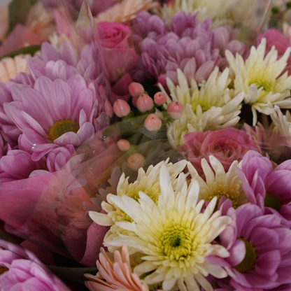 5 Stem Pink Bouquet (10 Bunches)