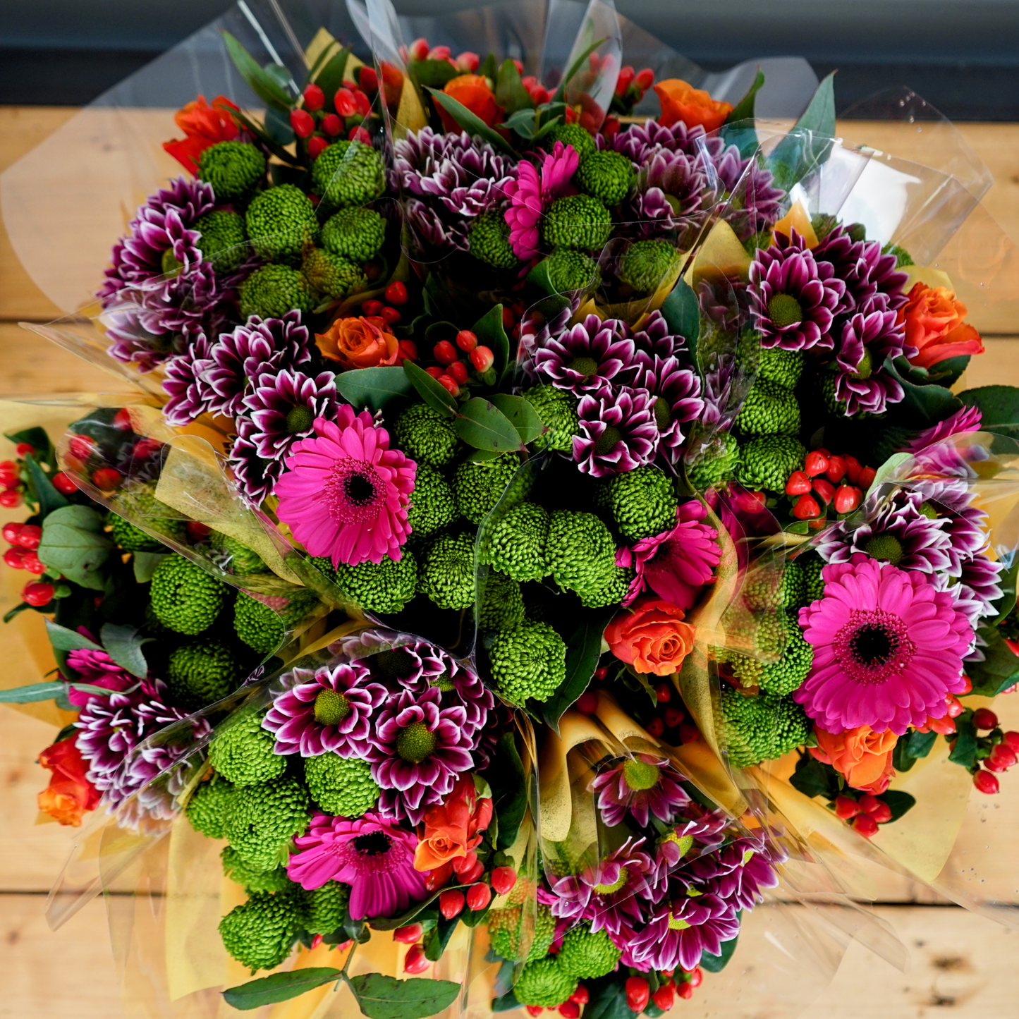 5 Stem Vibrant Bouquet (10 Bunches)