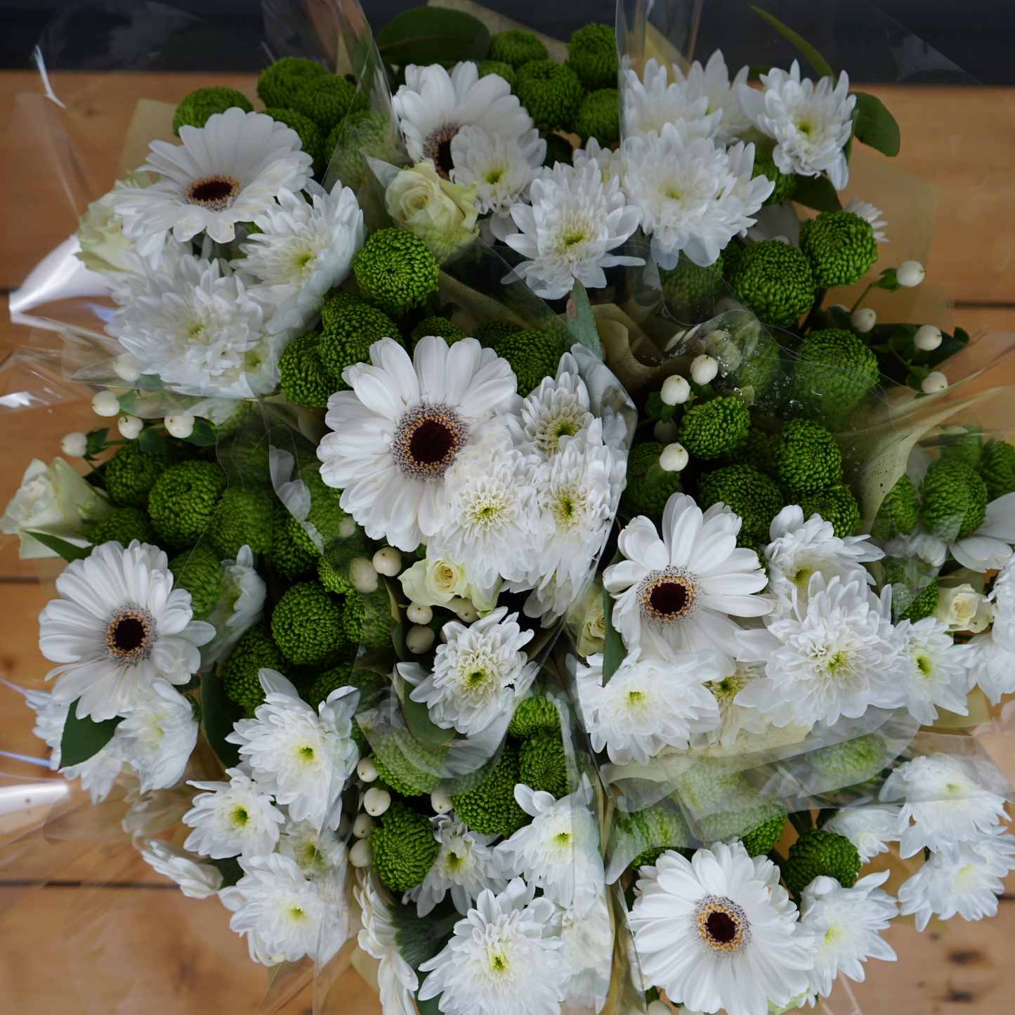 5 Stem White Bouquet (10 Bunches)